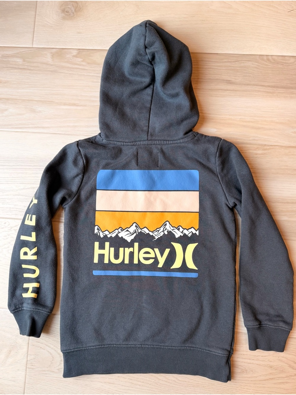 Hurley Boys Fleece Pullover Hoodie Dark Gray Mountain Graphic Sleeve Logo Size 6